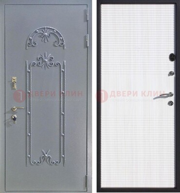 Серая входная дверь с порошковым покрытием ДП-67 в Екатеринбурге