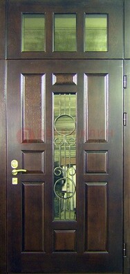 Парадная дверь со стеклянными вставками и ковкой ДПР-1 в офисное здание в Екатеринбурге