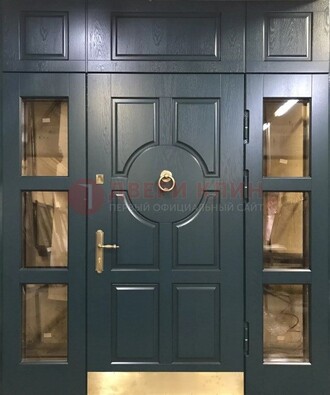 Стальная парадная дверь ДПР-64 со стеклопакетом в Екатеринбурге