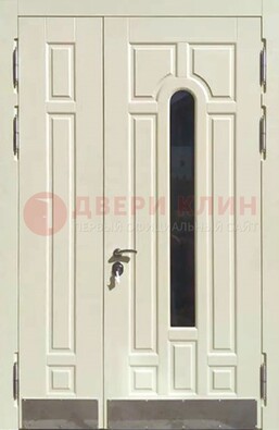 Белая двухстворчатая металлическая дверь со стеклом ДС-71 в Екатеринбурге