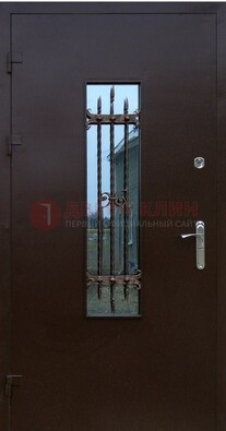 Надежная металлическая дверь со стеклом и ковкой ДСК-47 в Екатеринбурге