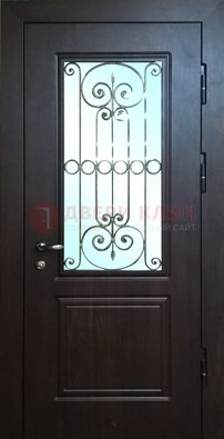 Железная дверь со стеклом и ковкой ДСК-65 для общественных зданий в Екатеринбурге