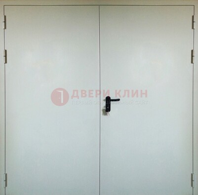 Белая металлическая противопожарная дверь ДТ-8 в Екатеринбурге