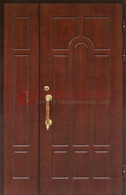 Стальная полуторная дверь для частного дома ПЛ-13 в Екатеринбурге